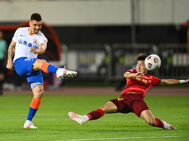 kaiyun-两大巴西落寞豪门追求莫伊塞斯 先降薪再踢巴乙?